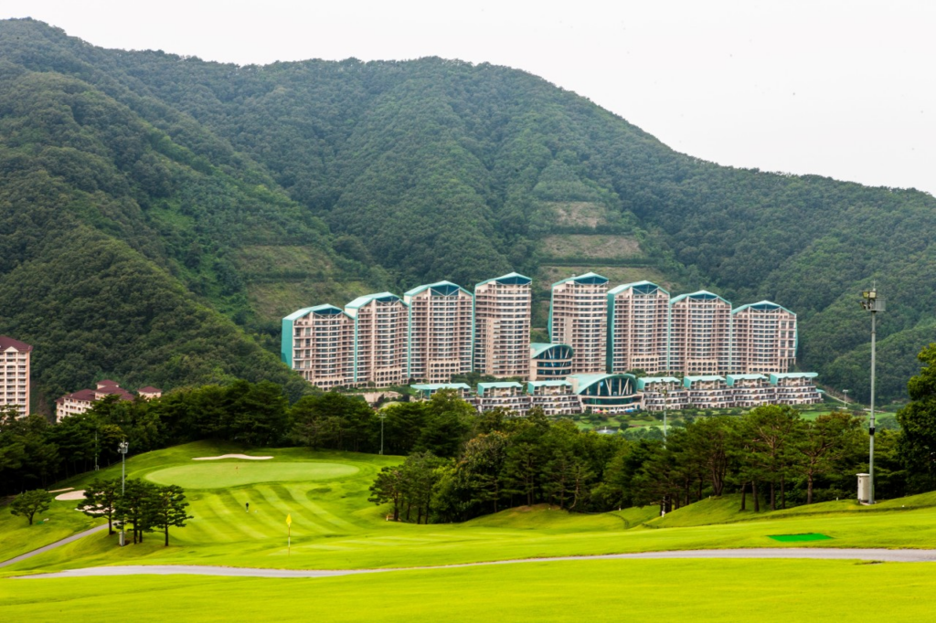강원 소노펠리체CC비발디파크 MOUNTAIN 예약하기 코스 날씨 맛집 주차장 홈페이지